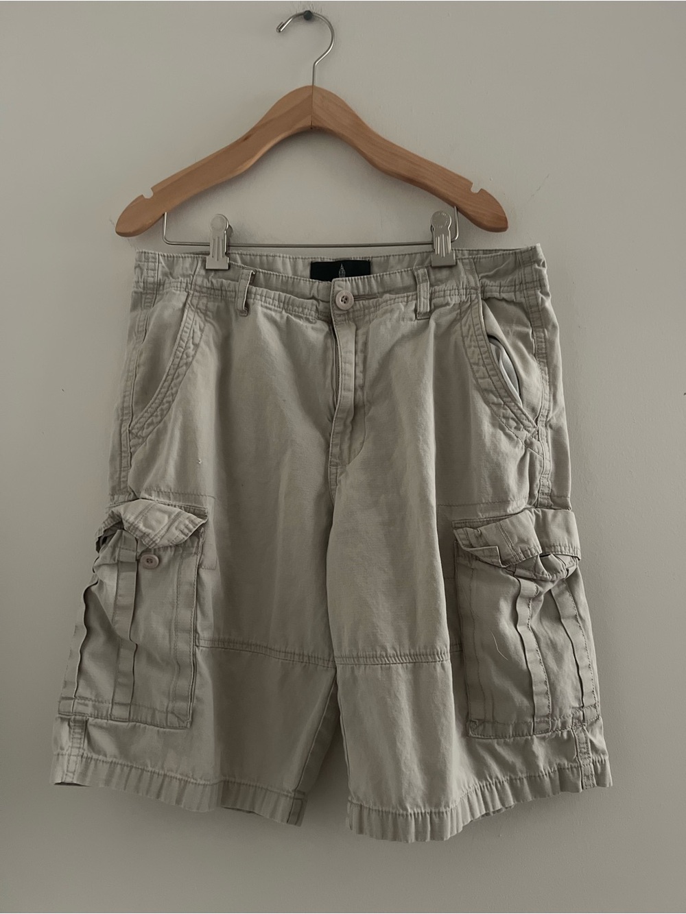 London Fog Men's Cargo Shorts in Light Khaki Sz 30